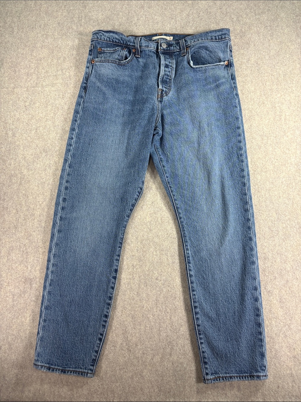 Levi's Premium Wedgie Straight Jeans Size 32 Medium Wash Big E Leather Patch